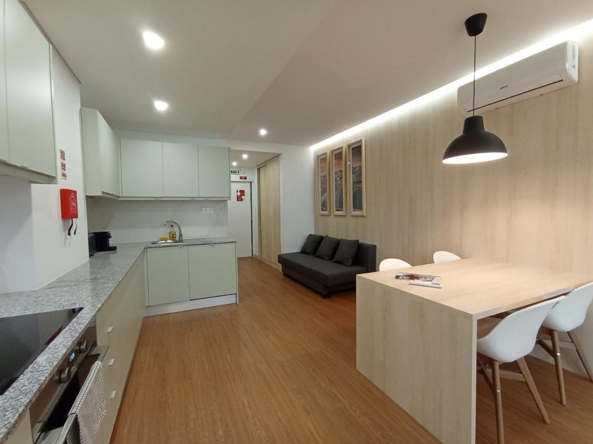 715 Gale Apartment Wi-Fi, Estacionamento 波尔图 外观 照片